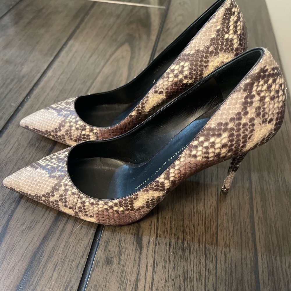 Giuseppe Zanotti Python Print Pumps - image 2